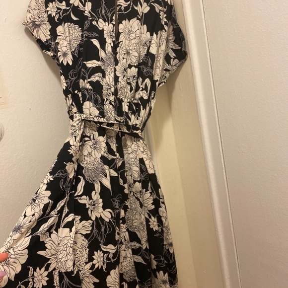 Jumpsuit - Picture 2 of 4